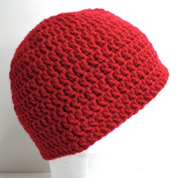 Red Skull Cap OS Men Women Winter Hat Handmade Crochet Thick Hand Knit Warm - Picture 1 of 6